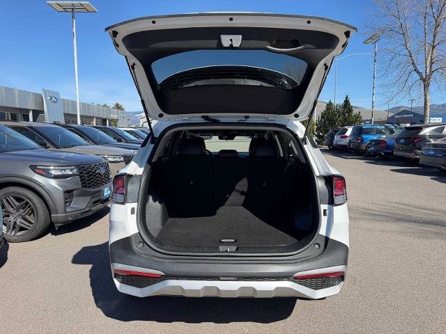 Used 2024 Kia Sportage EX AWD/4WD image 9