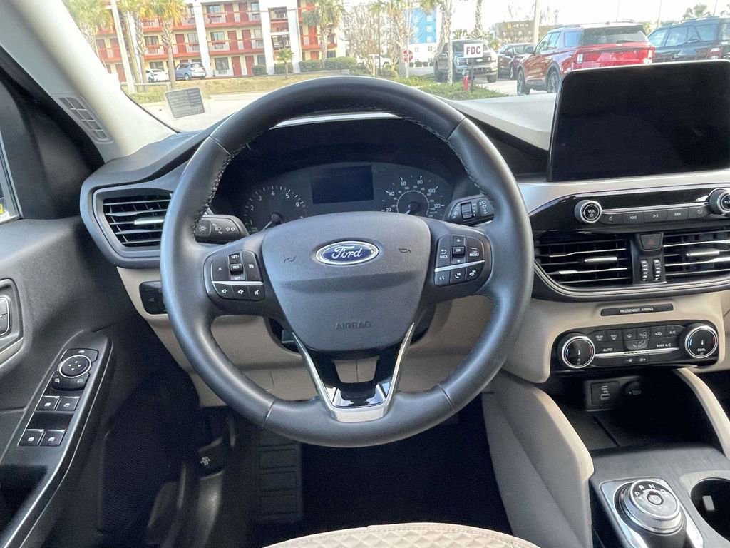 Certified 2022 Ford Escape SE w/ Convenience Package image 13