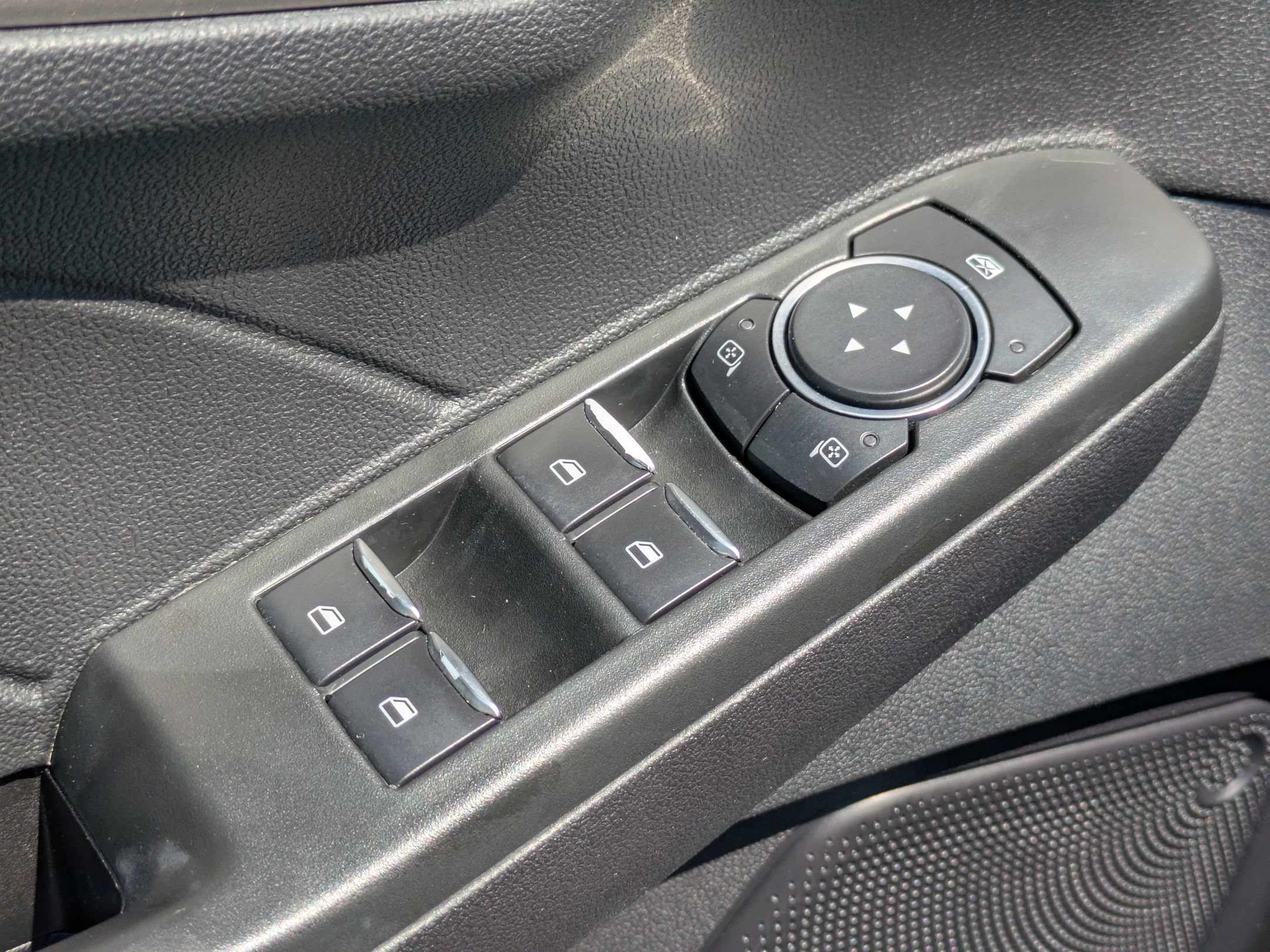 Certified 2022 Ford Escape SEL w/ Technology Package FWD image 11