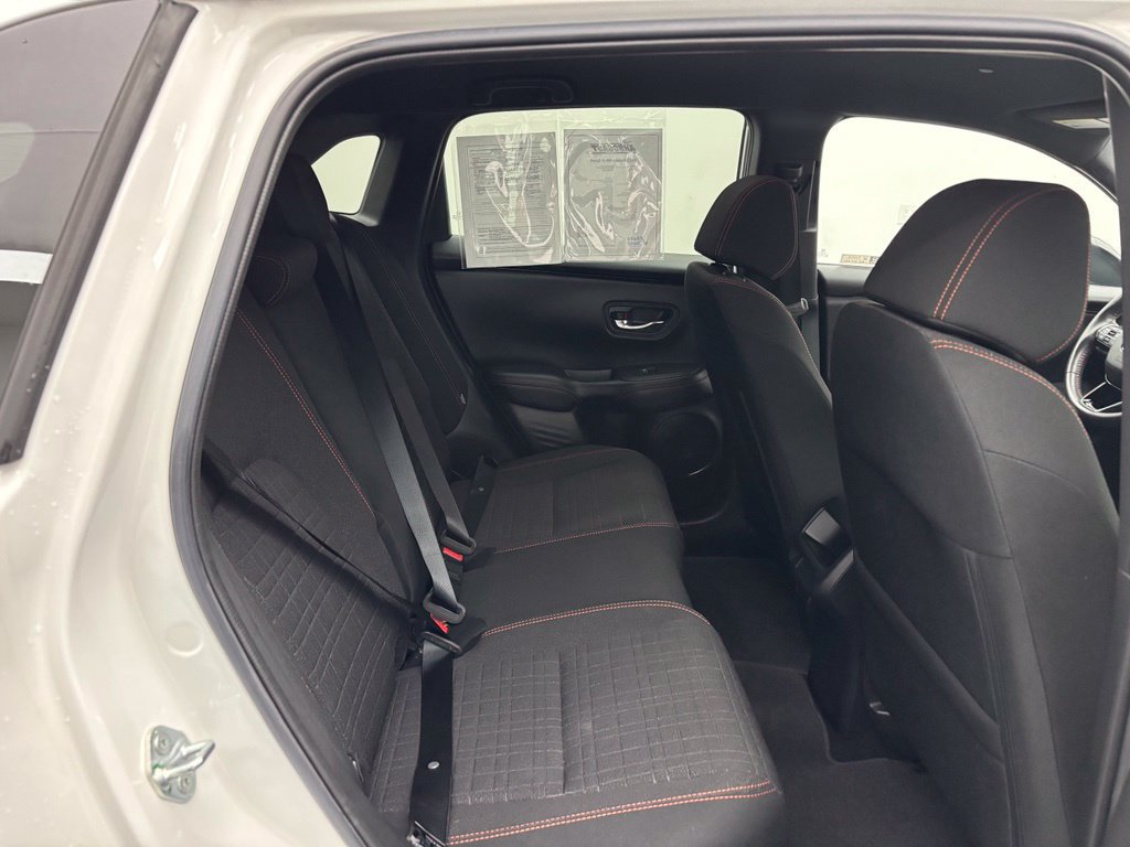 Used 2023 Honda HR-V Sport image 39