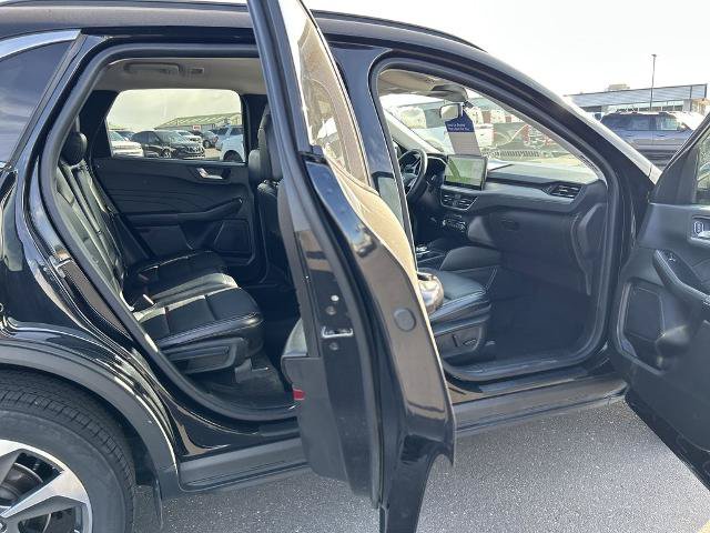Certified 2024 Ford Escape Platinum AWD/4WD image 11
