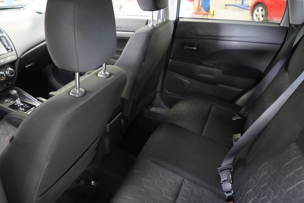 Used 2025 Mitsubishi Outlander Sport ES AWD/4WD image 27