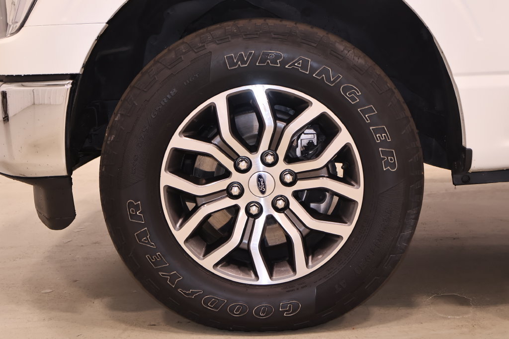 Certified 2021 Ford F150 Lariat w/ FX4 Off-Road Package AWD/4WD image 46