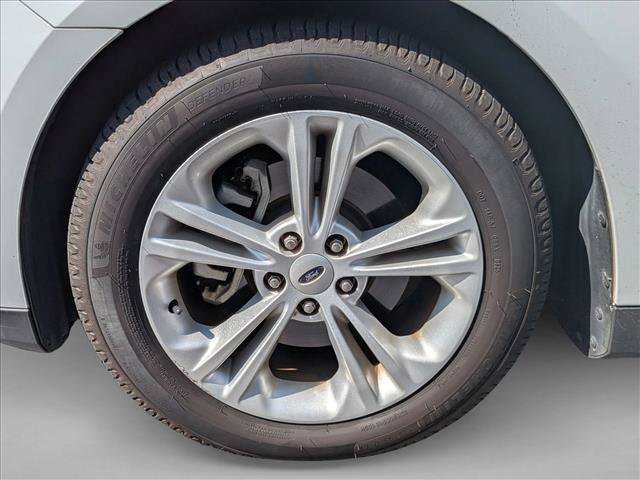 Certified 2017 Ford Taurus SE FWD image 18