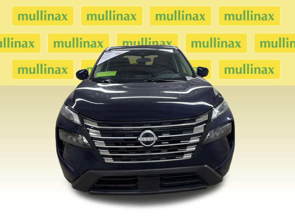 Used 2024 Nissan Rogue SV FWD image 15