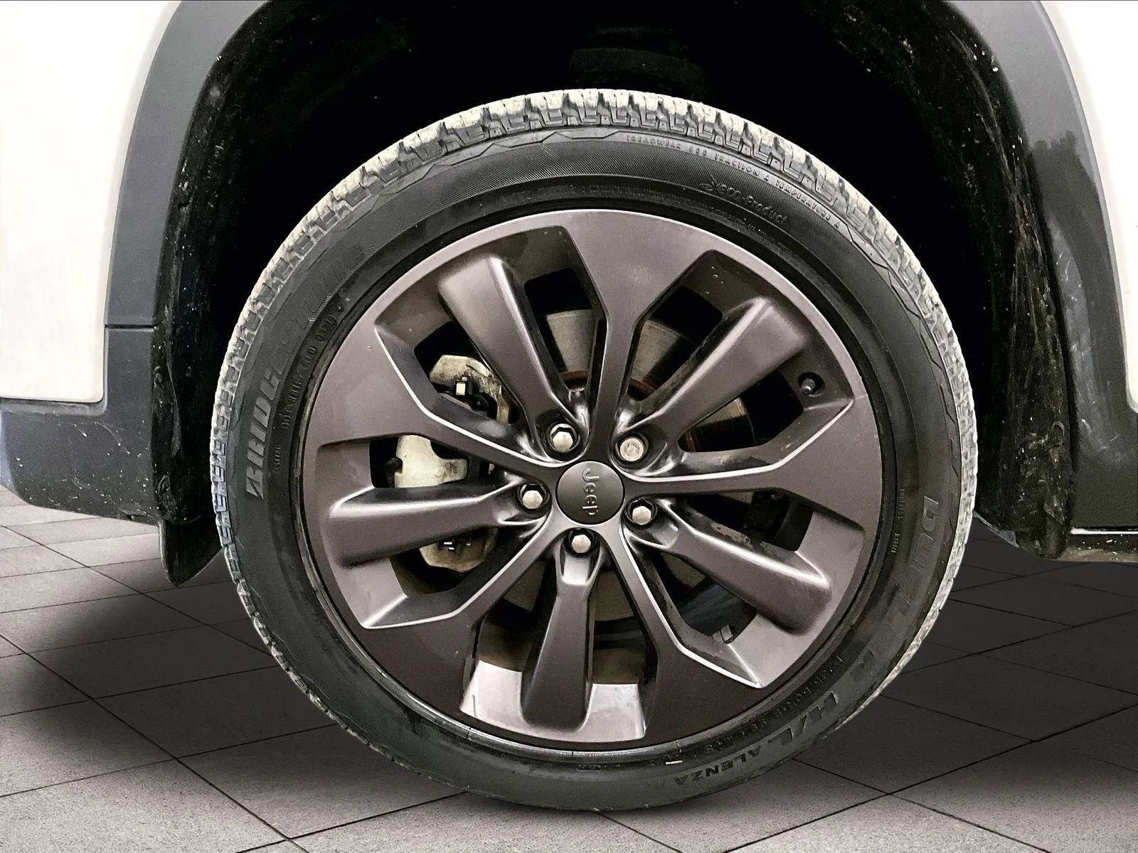 Used 2021 Jeep Cherokee Latitude Lux 80th Anniv w/ Quick Order Package 26U 80TH image 8