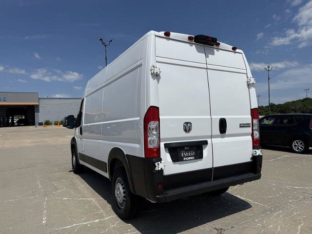 Used 2025 RAM ProMaster 2500 w/ Convenience Group FWD image 7