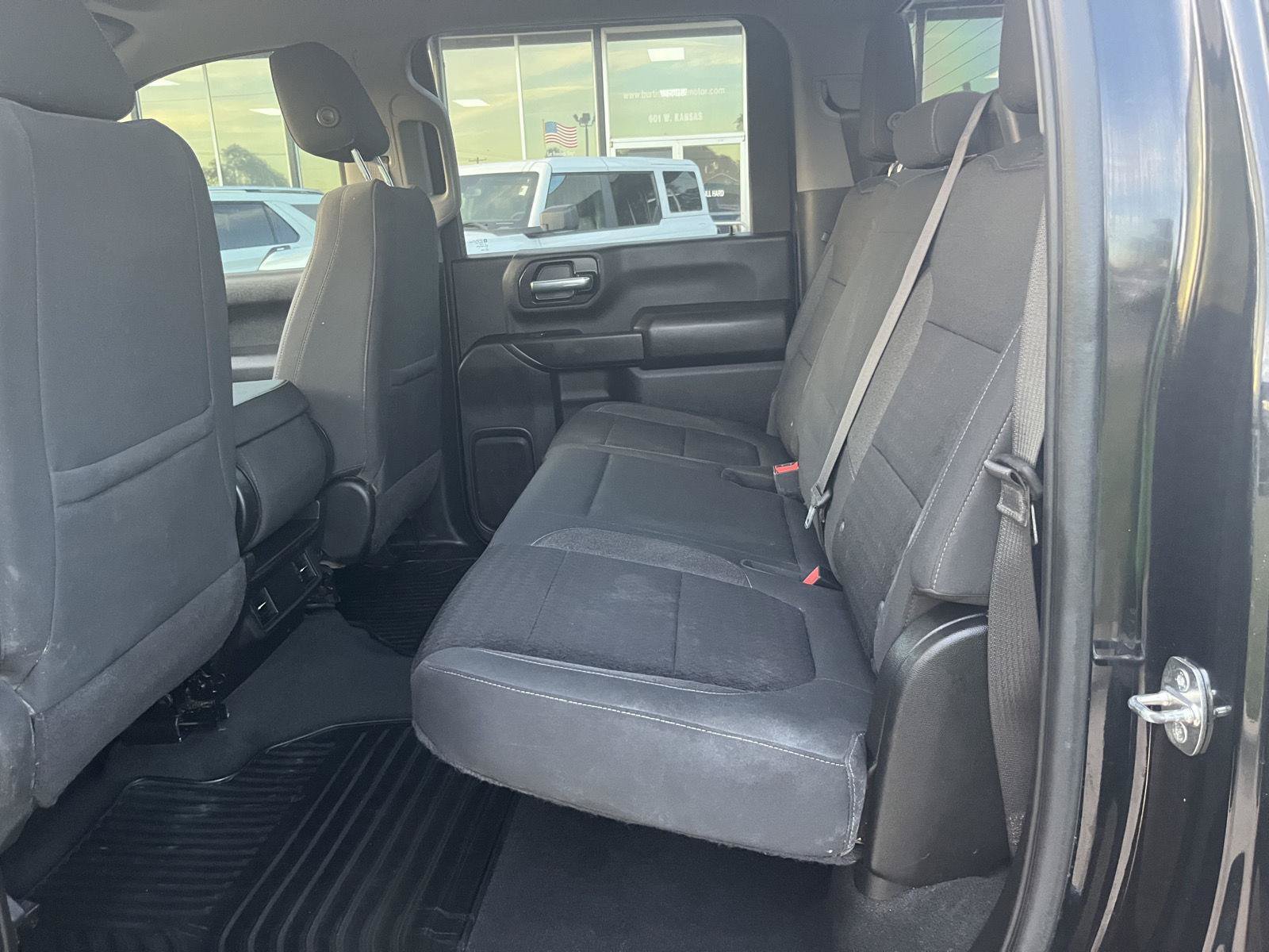 Used 2022 Chevrolet Silverado 2500 Custom w/ Custom Value Package AWD/4WD image 11