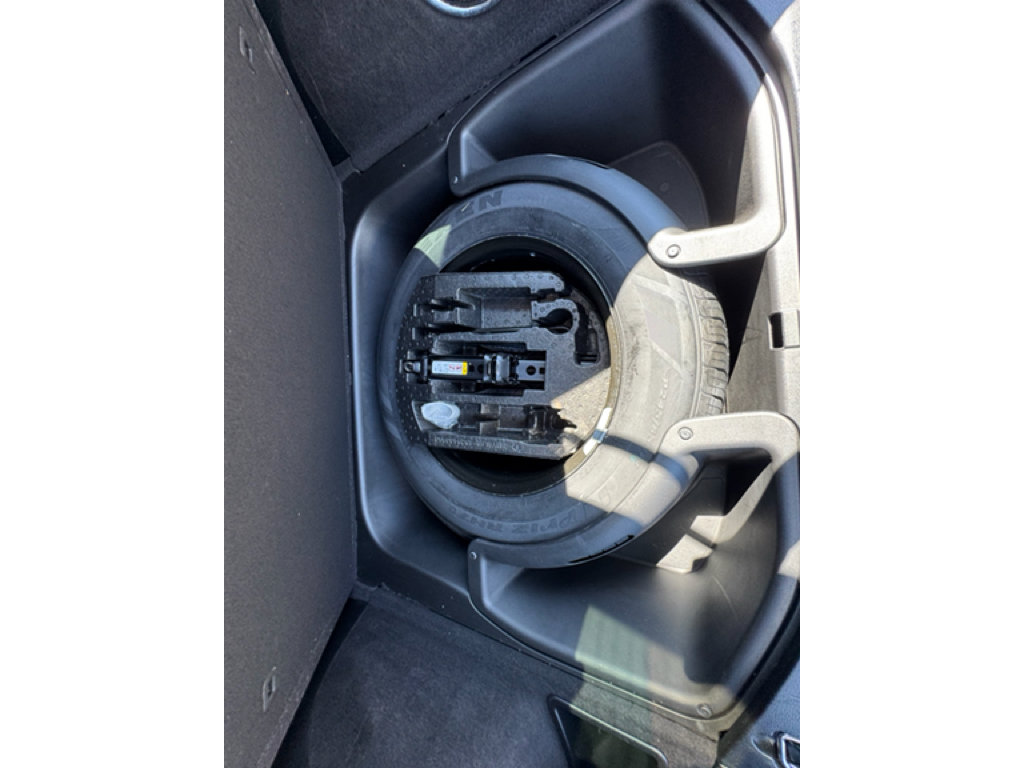 Used 2019 Jeep Grand Cherokee Limited w/ Luxury Group II AWD/4WD image 19
