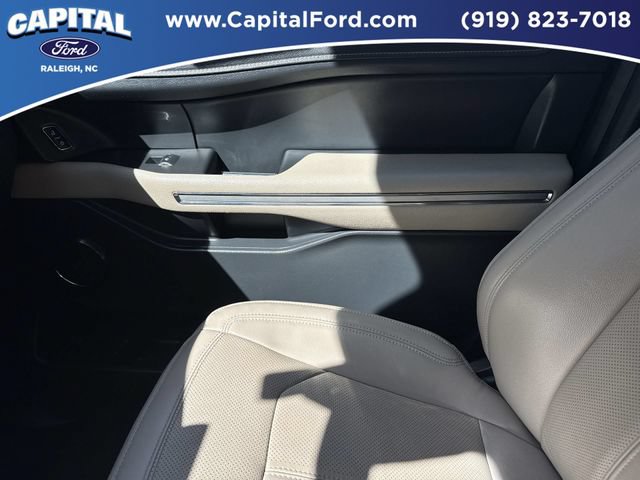 Certified 2024 Ford Expedition Limited AWD/4WD image 29