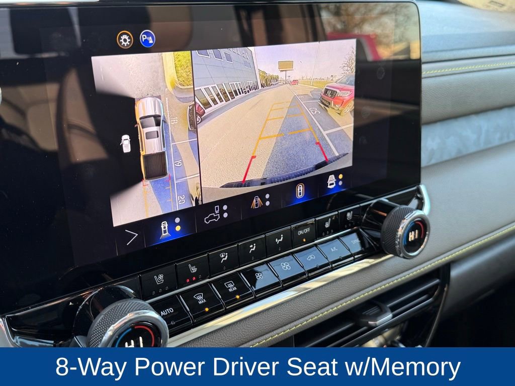 Used 2025 Chevrolet Colorado ZR2 w/ Technology Package image 18