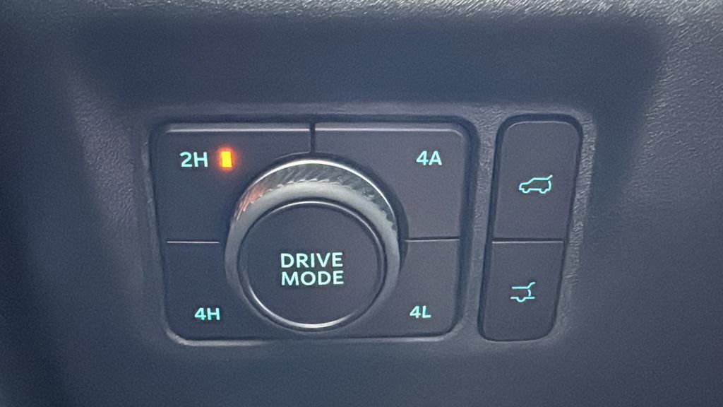 Certified 2025 Ford Expedition Platinum image 18