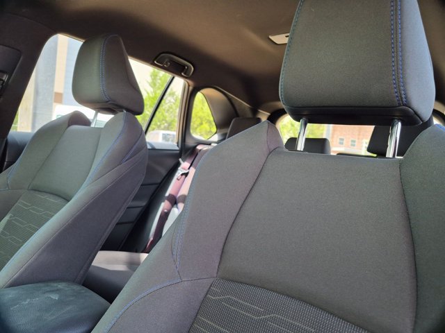 Used 2022 Toyota RAV4 SE AWD/4WD image 14
