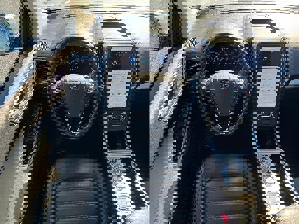 Certified 2023 Ford Edge SEL w/ Convenience Package image 13