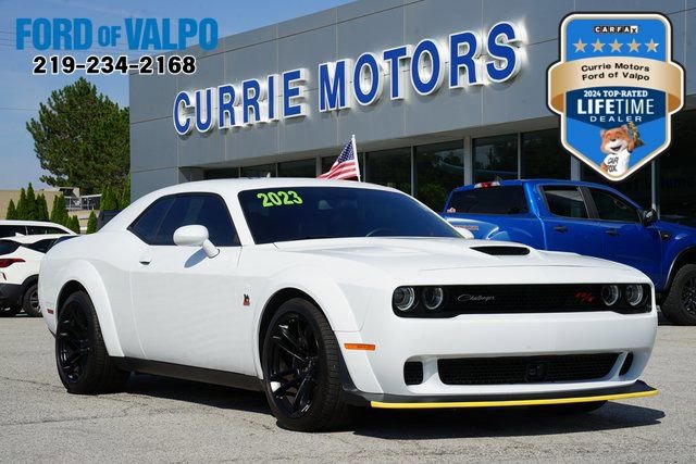Used 2023 Dodge Challenger R/T Scat Pack RWD image 1