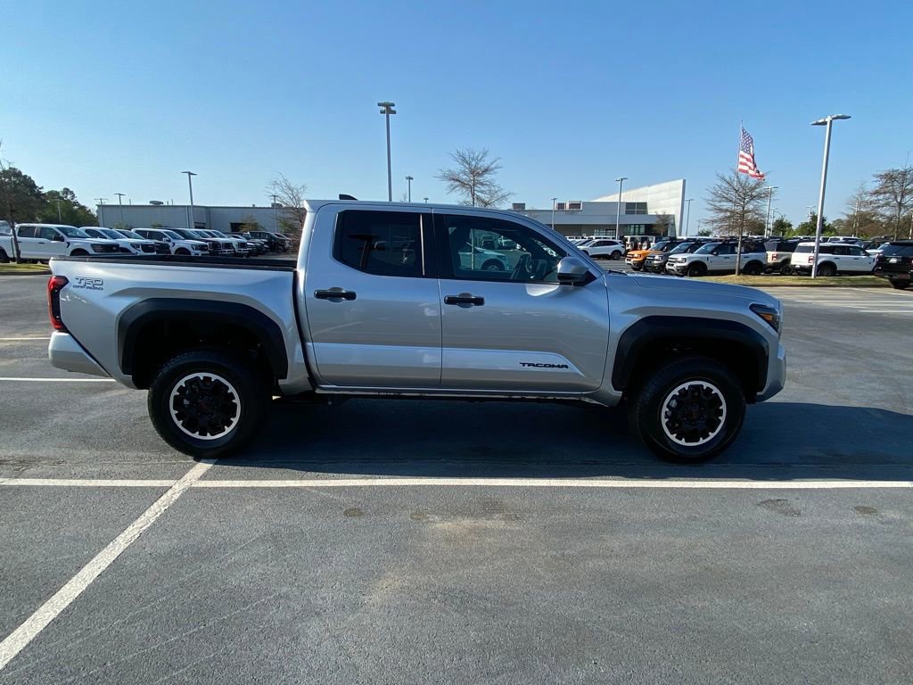 Used 2024 Toyota Tacoma TRD Off-Road image 6