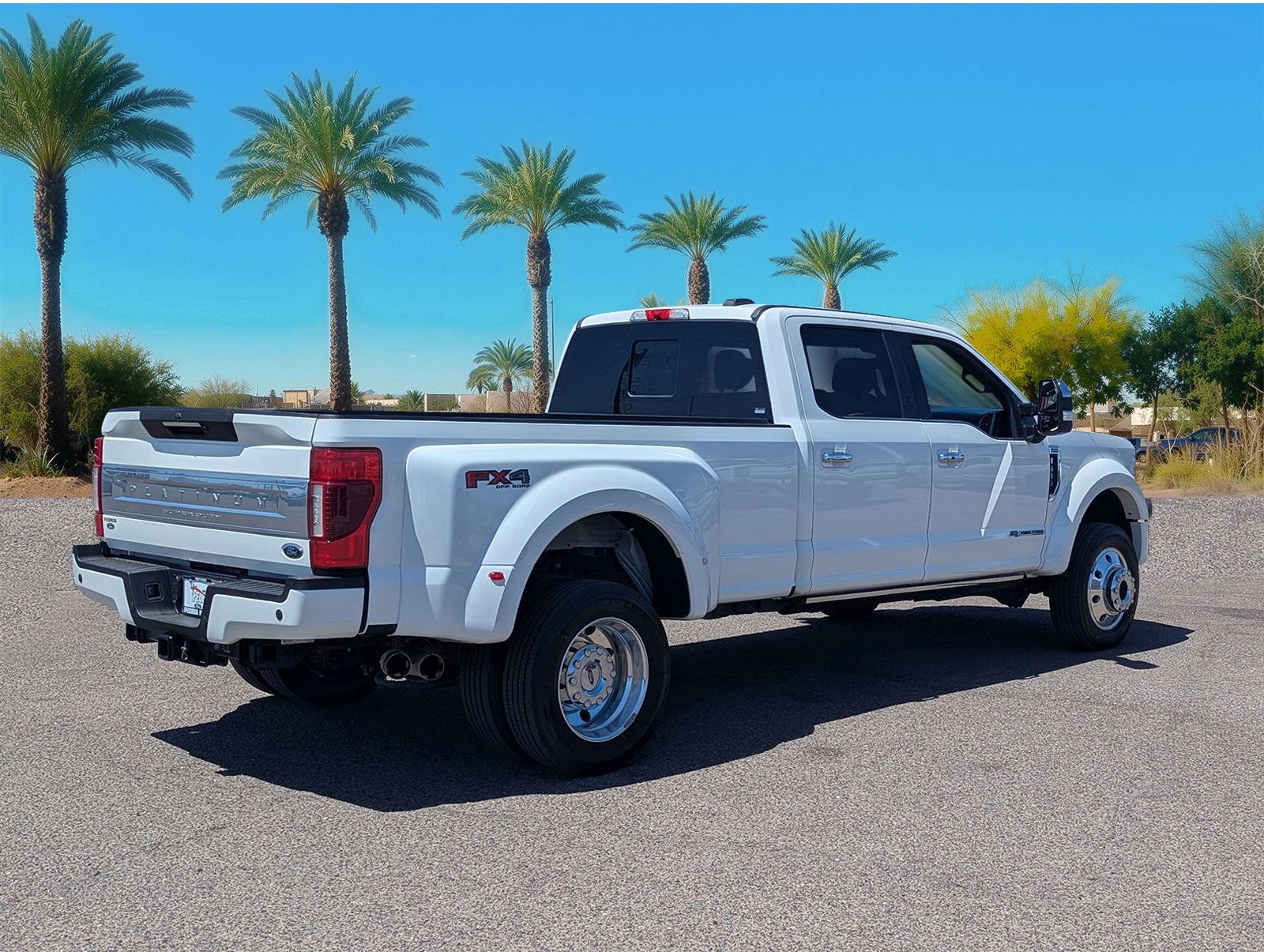 Certified 2021 Ford F450 Platinum w/ FX4 Off-Road Package AWD/4WD image 5
