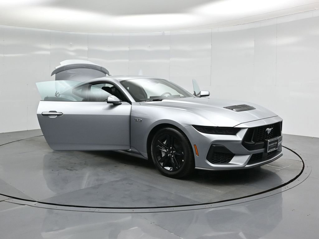 Certified 2025 Ford Mustang GT image 28