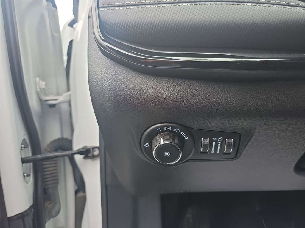 Used 2022 Jeep Compass Latitude FWD image 20