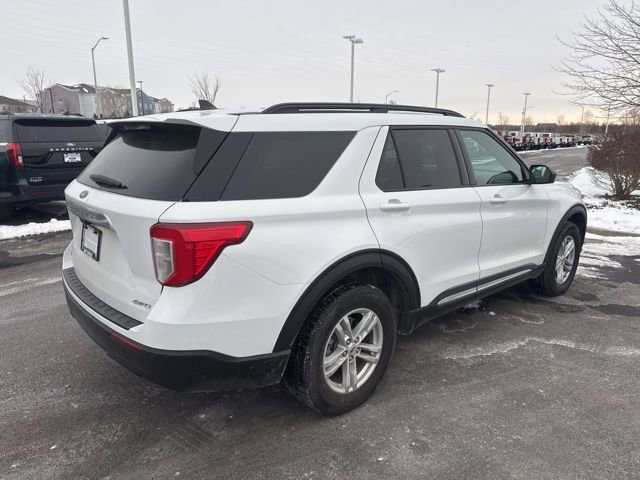 Certified 2022 Ford Explorer XLT image 7