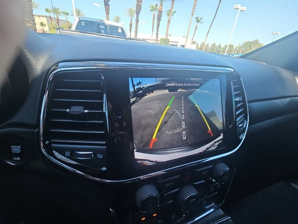 Used 2021 Jeep Grand Cherokee Laredo X RWD image 6
