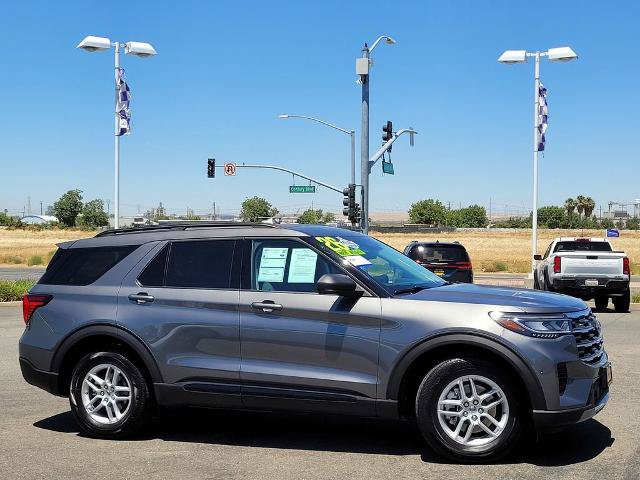 Certified 2026 Ford Explorer Active RWD image 3