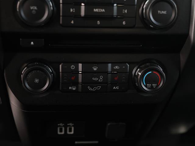 Certified 2018 Ford F150 XLT w/ Equipment Group 302A Luxury AWD/4WD image 40