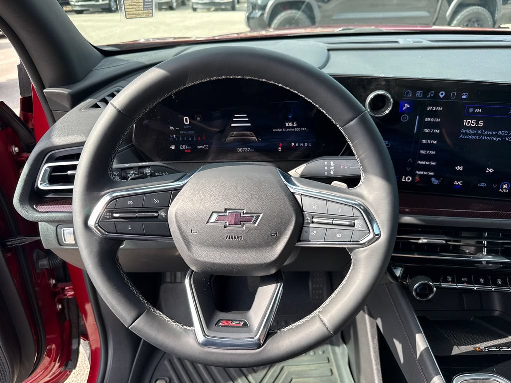 Used 2024 Chevrolet Traverse Z71 AWD/4WD image 15