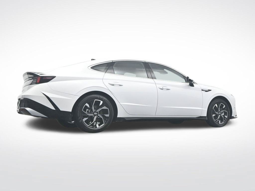 Used 2025 Hyundai Sonata SEL FWD image 50