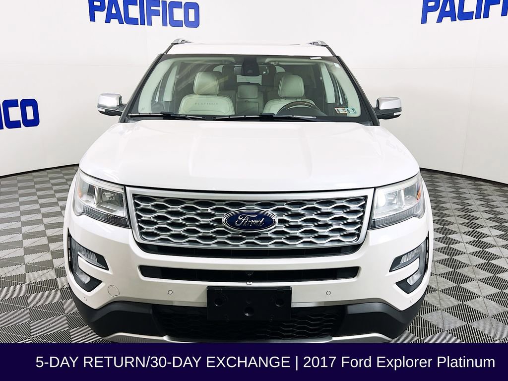 Certified 2017 Ford Explorer Platinum AWD/4WD image 3