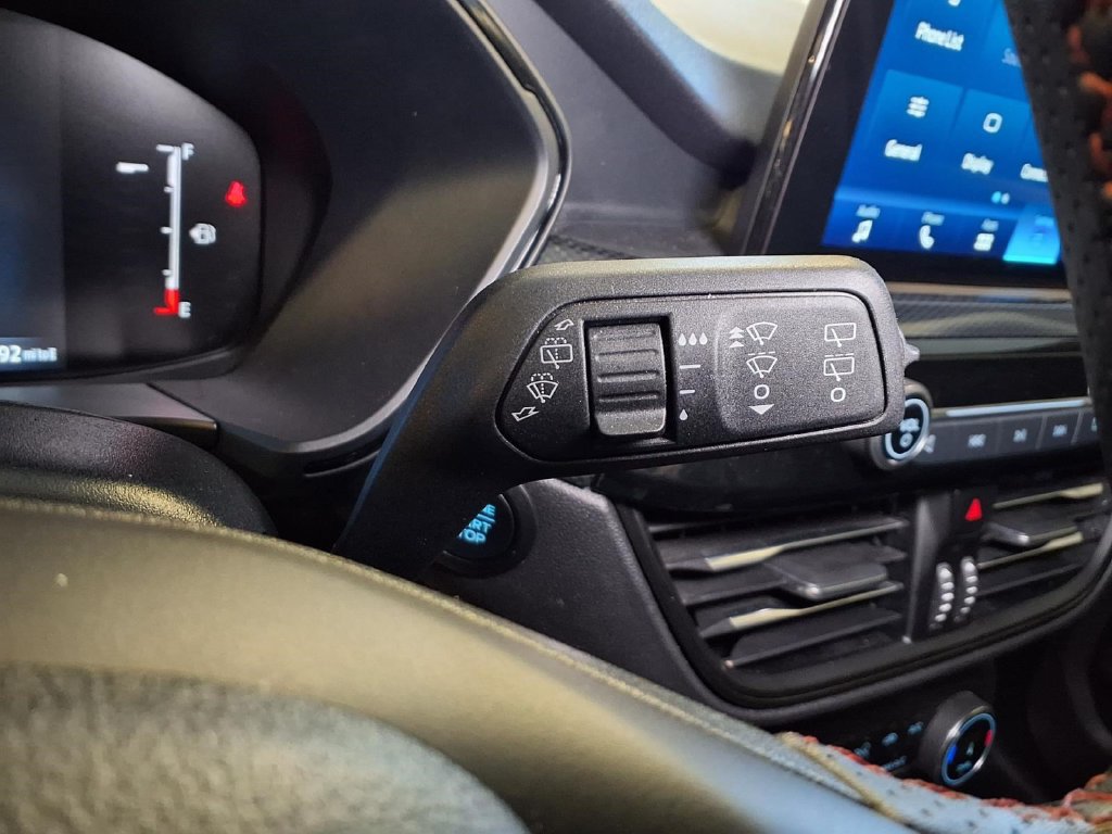 Certified 2025 Ford Escape ST-Line FWD image 14