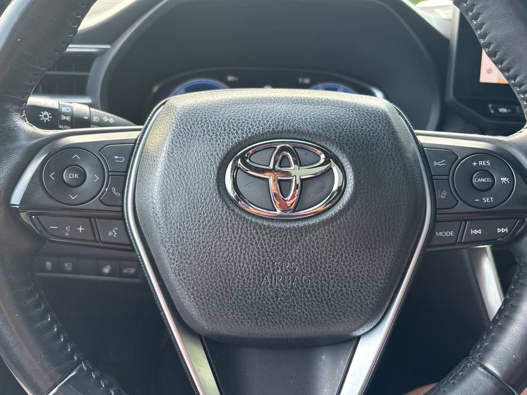 Used 2023 Toyota Venza Limited AWD/4WD image 5