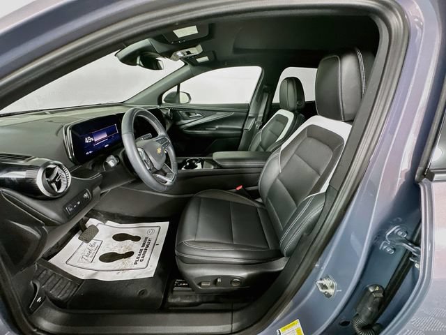 Used 2024 Chevrolet Blazer EV LT AWD/4WD image 28
