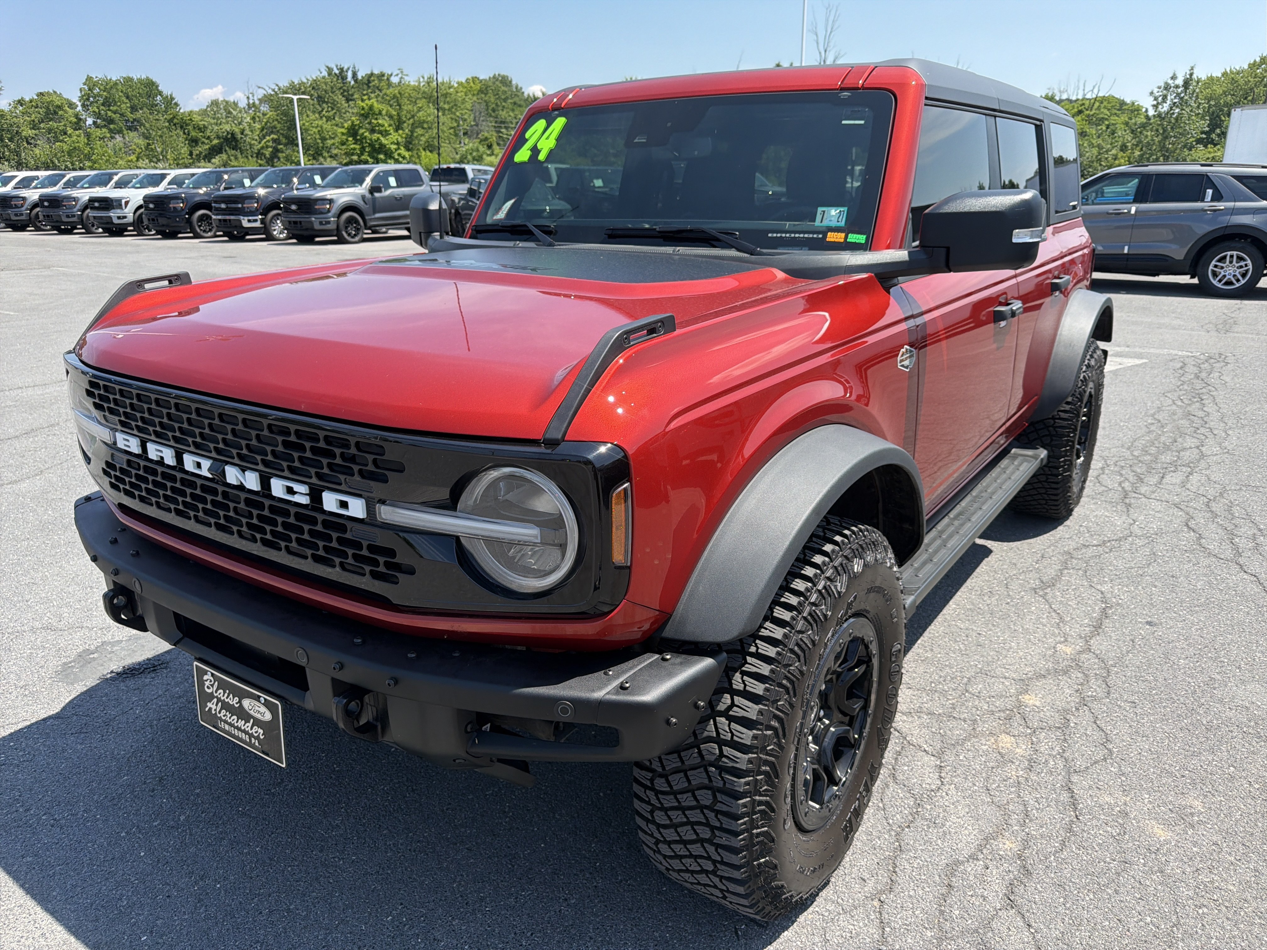 Certified 2024 Ford Bronco Wildtrak AWD/4WD image 8