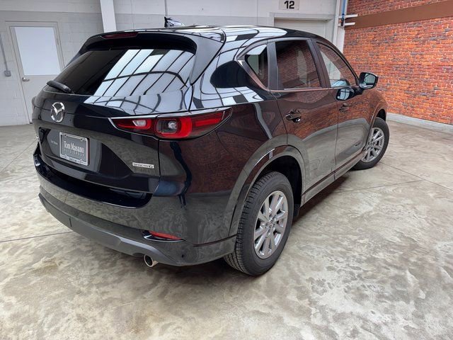 Used 2025 MAZDA CX-5 AWD 2.5 S w/ Preferred Package image 4