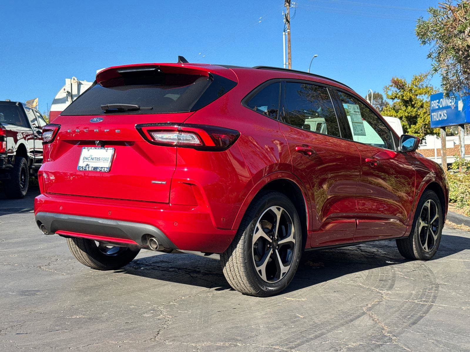 Certified 2023 Ford Escape ST-Line Elite w/ Premium Technology Package image 5