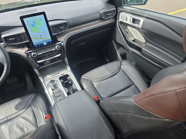 Certified 2023 Ford Explorer Platinum w/ Technology Package AWD/4WD image 33