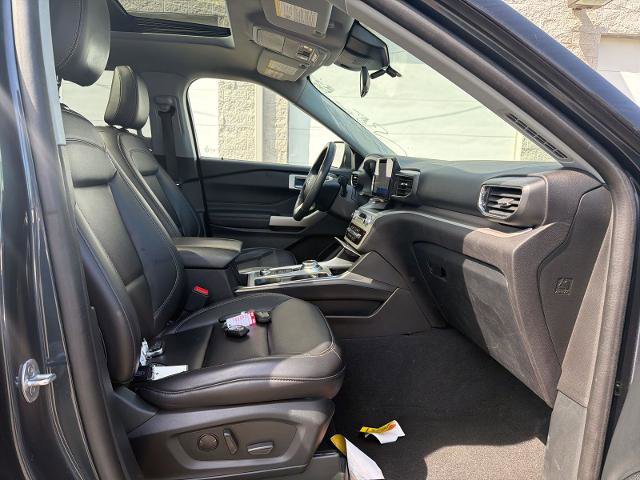 Certified 2022 Ford Explorer XLT w/ Equipment Group 202A image 23
