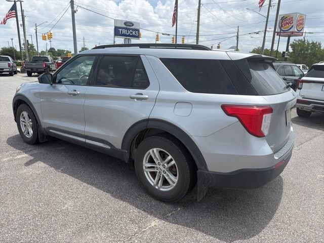Certified 2020 Ford Explorer XLT RWD image 5