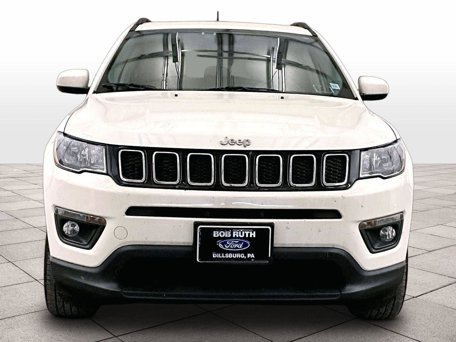 Used 2019 Jeep Compass Latitude w/ Cold Weather Group image 3