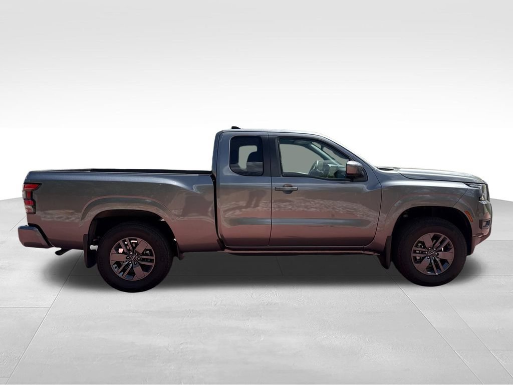 Used 2025 Nissan Frontier SV AWD/4WD image 8