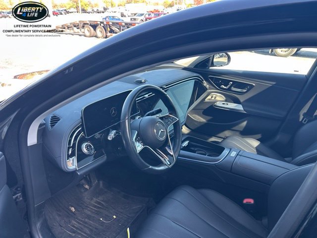 Used 2024 Mercedes-Benz E 350 4MATIC Sedan image 10
