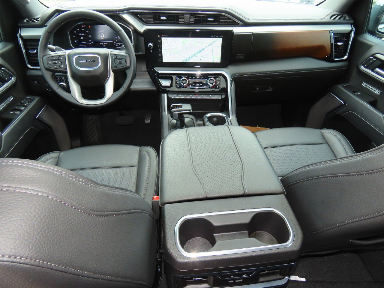 Used 2025 GMC Sierra 1500 Denali w/ Technology Package image 23