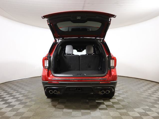 Certified 2025 Ford Explorer ST image 25