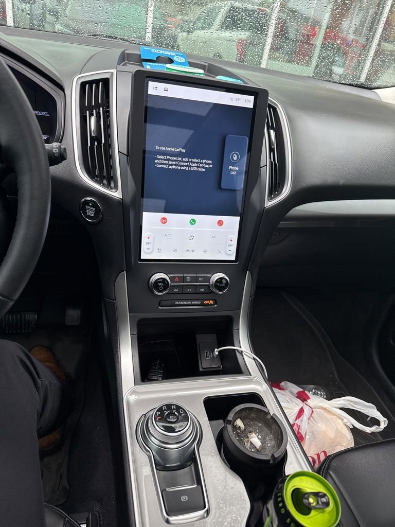 Certified 2024 Ford Edge SEL w/ Convenience Package image 9