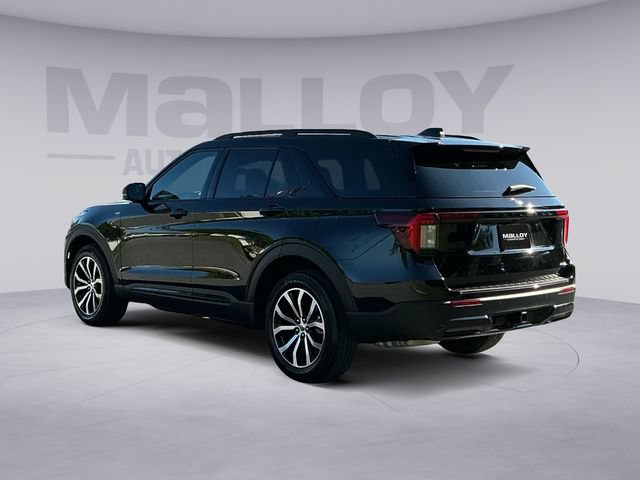 Certified 2025 Ford Explorer ST-Line AWD/4WD image 3