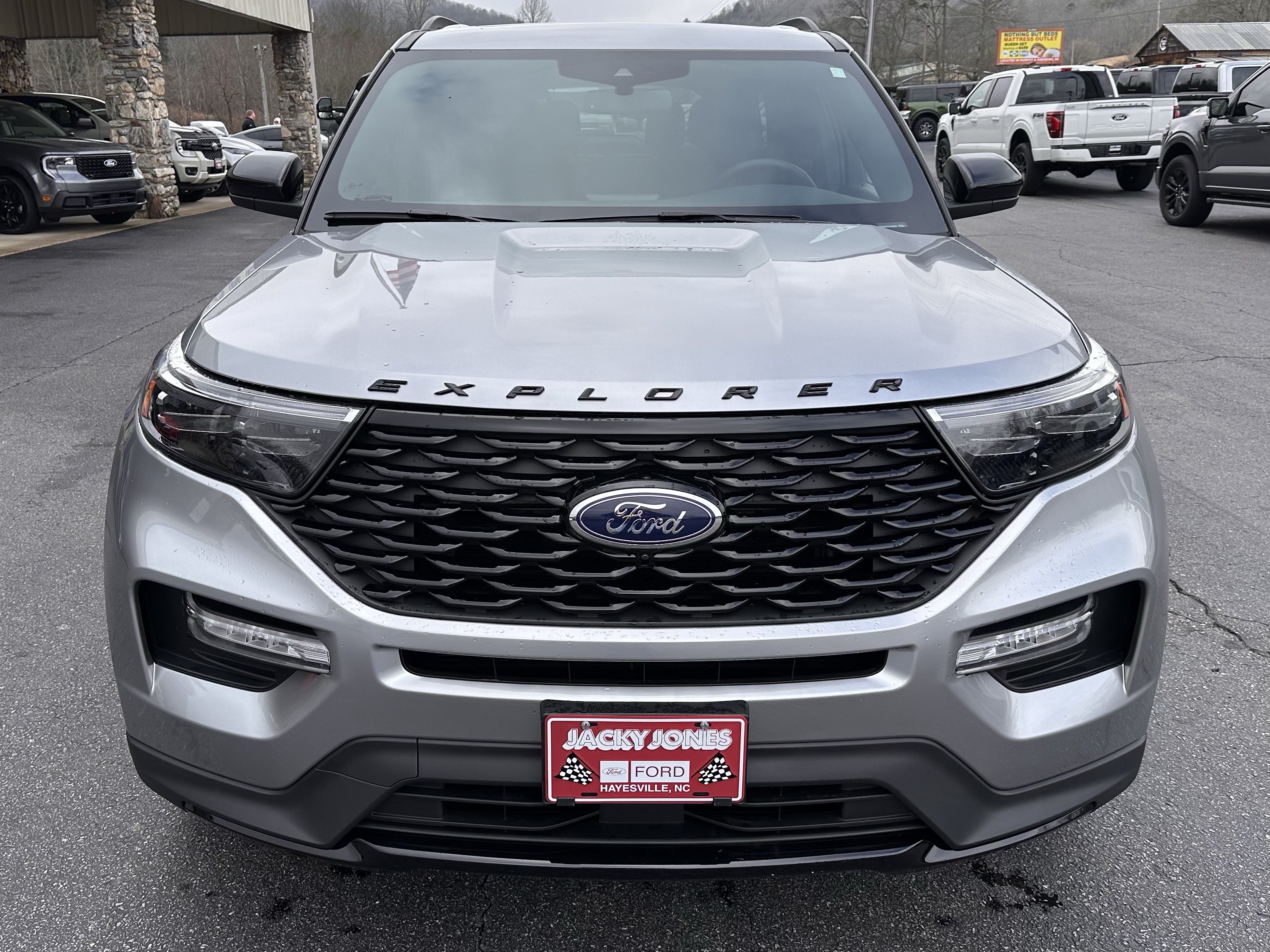 Certified 2023 Ford Explorer ST-Line w/ Class IV Trailer Tow Package AWD/4WD image 3
