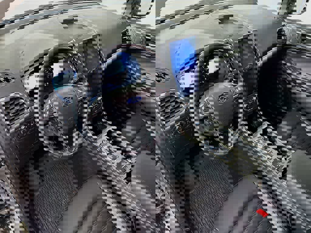 Certified 2022 Ford Edge SEL w/ Convenience Package image 9