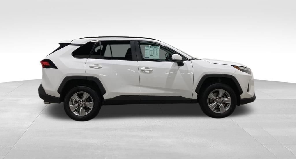 Used 2023 Toyota RAV4 XLE image 2