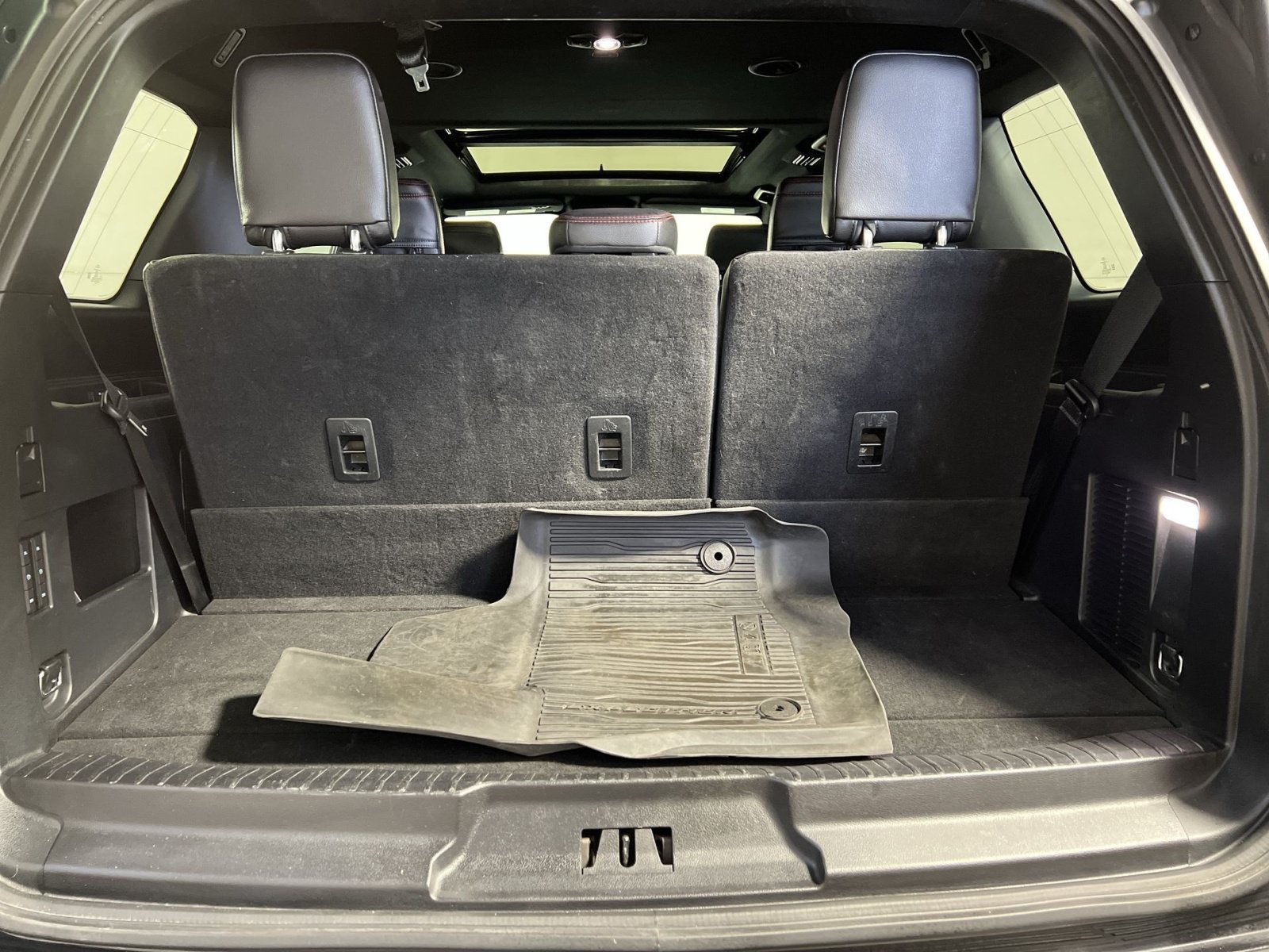Certified 2019 Ford Expedition Limited w/ Equipment Group 303A AWD/4WD image 24